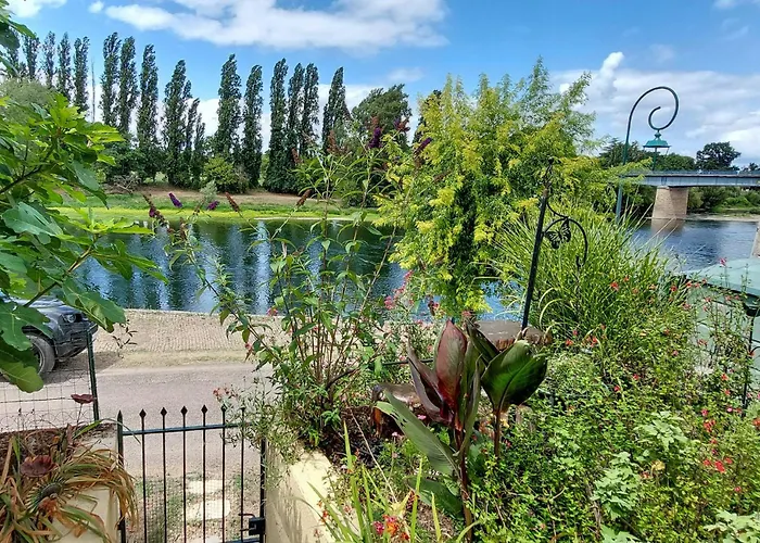 Maison Piscine Vue Riviere Vakantiehuis *